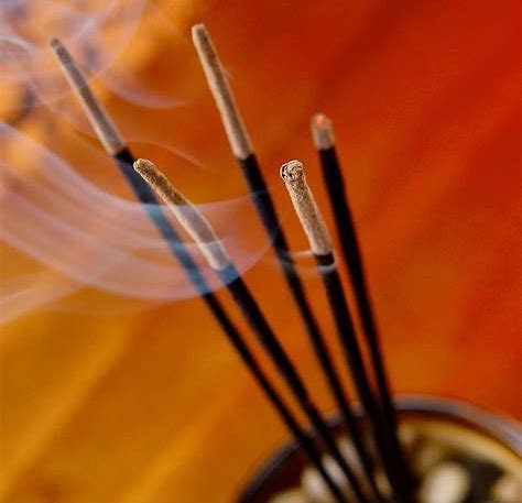 The Moon Incense 40 /80 Sticks | Handmade Incense Sticks | Incense Burner | Meditation | Wicca | Pagan Cone Incense | Aromatherapy | Herbal